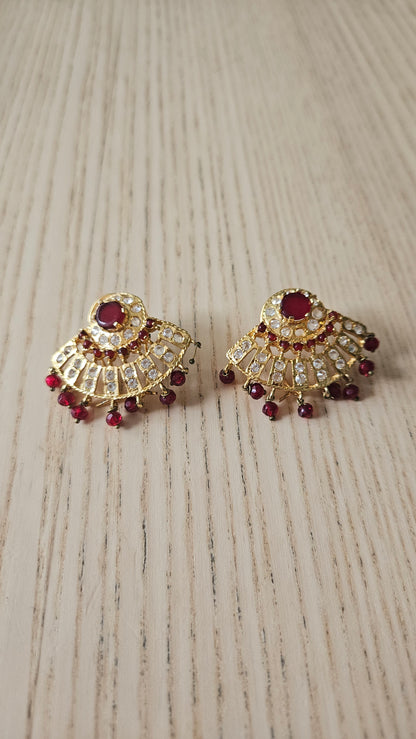 Sieradenset: bordeaux ketting en oorbellen