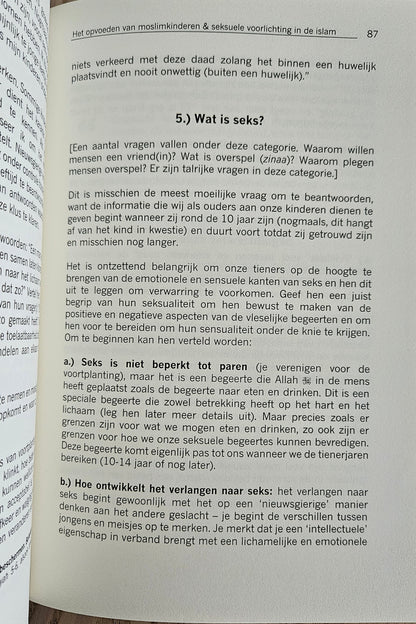 Opvoedboek: opvoeding & seksuele voorlichting in de islam